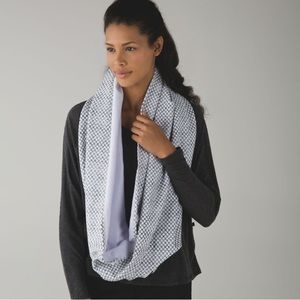 Lululemon Vinyasa Scarf Fleece